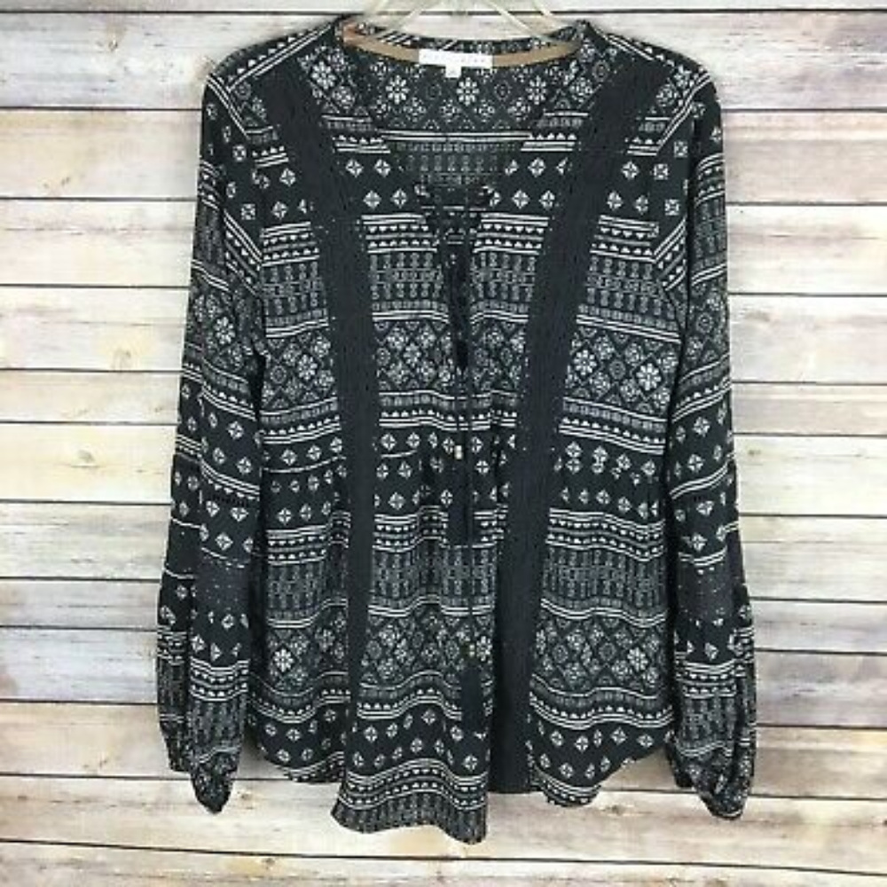 Hint of Mint Sz L Black Gray Blouse Long Sleeve